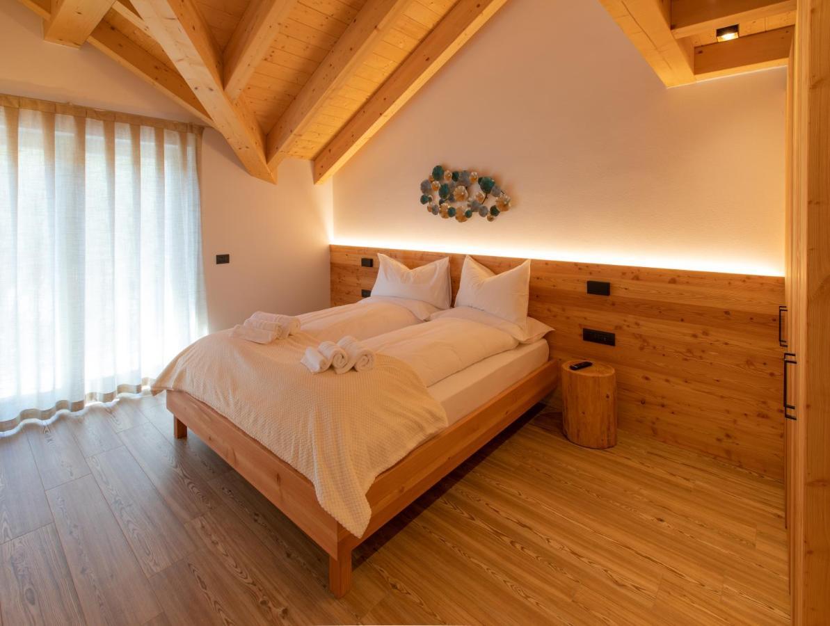 Brenta Rosso - Charme Apartments Fai della Paganella Exteriör bild