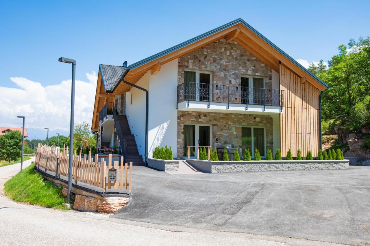 Brenta Rosso - Charme Apartments Fai della Paganella Exteriör bild