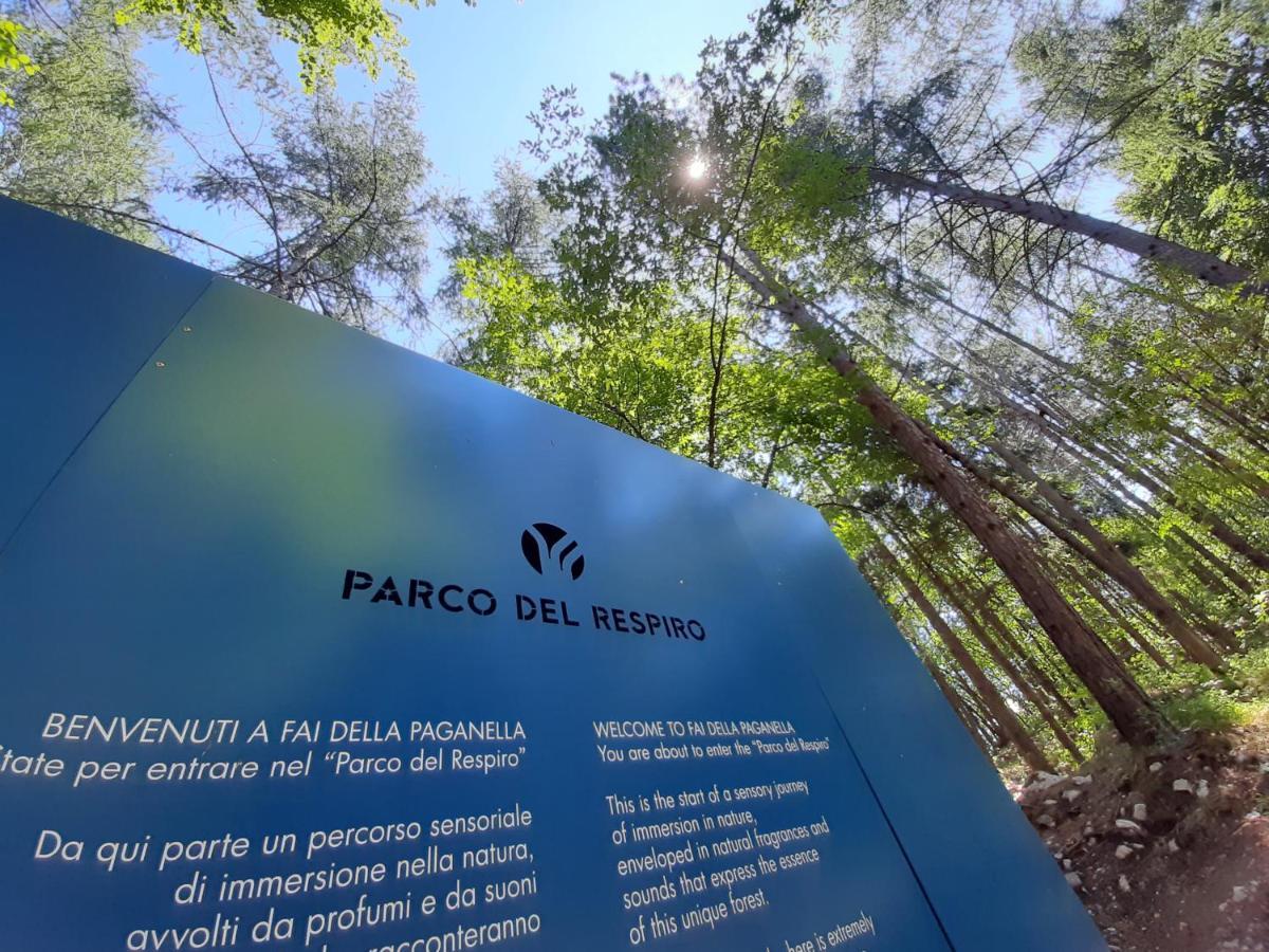 Brenta Rosso - Charme Apartments Fai della Paganella Exteriör bild